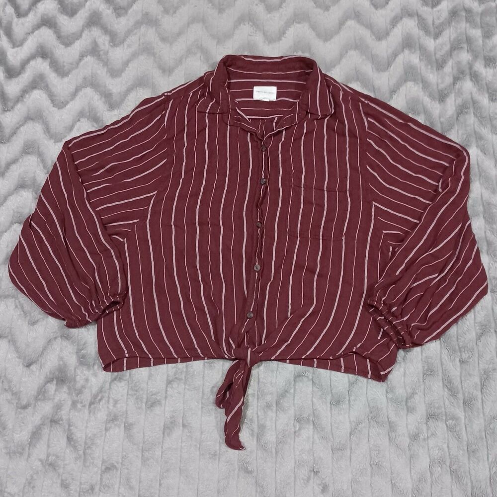 American Eagle Womens Size L Red Striped Long Sleeve Front Tie Button Up Shirt